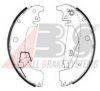 OPEL 4401408 Brake Shoe Set